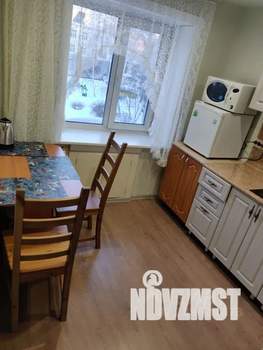 1-к квартира, посуточно, 34м2, 4/5 этаж