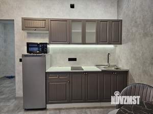 Студия квартира, посуточно, 40м2, 10/25 этаж