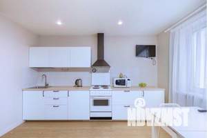 1-к квартира, посуточно, 42м2, 4/25 этаж