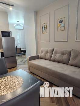 Студия квартира, посуточно, 40м2, 11/20 этаж