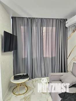 Студия квартира, посуточно, 28м2, 3/25 этаж