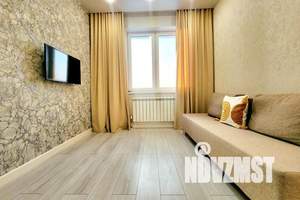 1-к квартира, посуточно, 42м2, 13/25 этаж