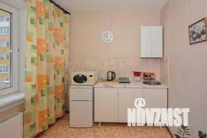 1-к квартира, посуточно, 42м2, 3/10 этаж