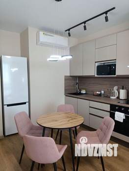 1-к квартира, посуточно, 37м2, 1/1 этаж