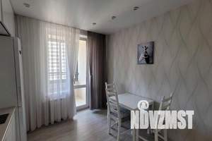 1-к квартира, посуточно, 43м2, 7/25 этаж