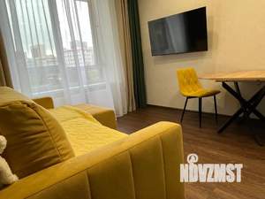 1-к квартира, посуточно, 40м2, 3/25 этаж