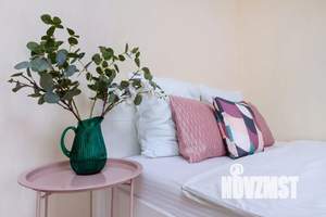 Студия квартира, посуточно, 44м2, 13/24 этаж