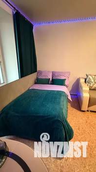 Студия квартира, посуточно, 32м2, 5/10 этаж