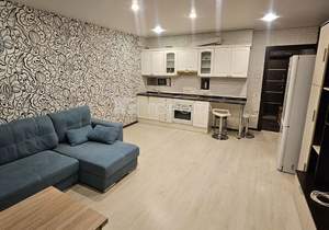 Студия квартира, на длительный срок, 33м2, 1/10 этаж