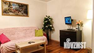 1-к квартира, посуточно, 45м2, 1/1 этаж