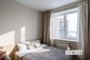 1-к квартира, посуточно, 40м2, 13/25 этаж