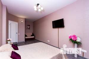 1-к квартира, посуточно, 42м2, 1/1 этаж