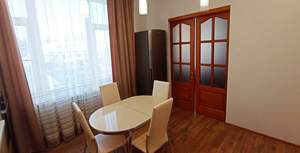 4-к квартира, на длительный срок, 140м2, 4/9 этаж