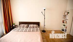 1-к квартира, посуточно, 50м2, 2/12 этаж