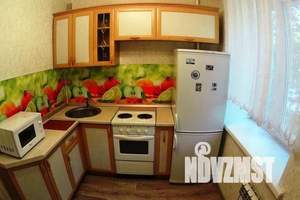 2-к квартира, посуточно, 52м2, 2/5 этаж