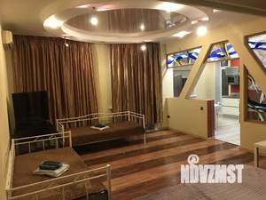 1-к квартира, посуточно, 60м2, 1/1 этаж