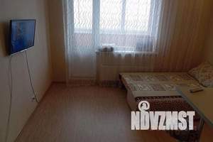 1-к квартира, посуточно, 32м2, 13/25 этаж