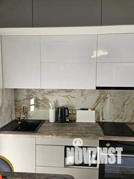 Студия квартира, посуточно, 28м2, 3/25 этаж