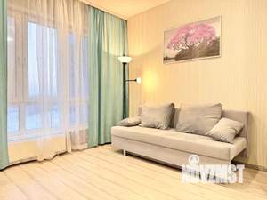 1-к квартира, посуточно, 38м2, 7/17 этаж