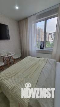 Студия квартира, посуточно, 28м2, 5/25 этаж