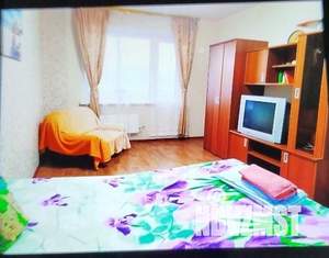 1-к квартира, посуточно, 42м2, 6/10 этаж