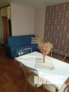 1-к квартира, посуточно, 40м2, 4/9 этаж