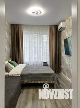 1-к квартира, посуточно, 35м2, 9/30 этаж