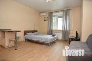 Студия квартира, посуточно, 28м2, 1/9 этаж