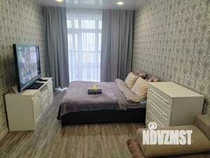 1-к квартира, посуточно, 60м2, 1/1 этаж