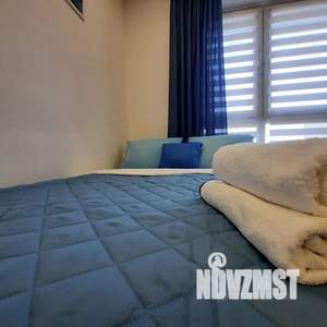 Студия квартира, посуточно, 25м2, 1/19 этаж