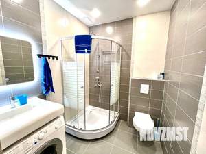 Студия квартира, посуточно, 28м2, 10/25 этаж