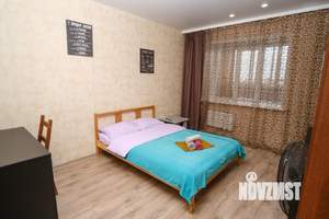 1-к квартира, посуточно, 38м2, 1/1 этаж