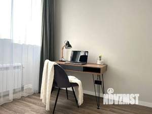 Студия квартира, посуточно, 45м2, 11/25 этаж