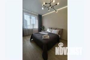 1-к квартира, посуточно, 38м2, 2/18 этаж