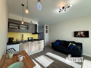 Студия квартира, посуточно, 35м2, 6/25 этаж