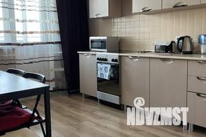 1-к квартира, посуточно, 40м2, 10/17 этаж