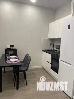 Студия квартира, посуточно, 33м2, 8/21 этаж