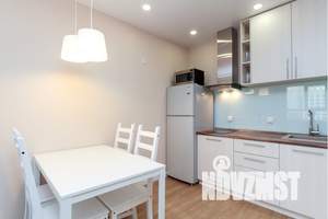 2-к квартира, посуточно, 42м2, 9/17 этаж