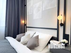 1-к квартира, посуточно, 41м2, 7/25 этаж