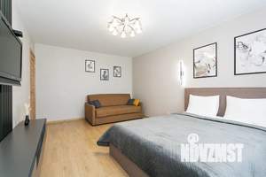 1-к квартира, посуточно, 38м2, 7/9 этаж