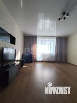 Студия квартира, на длительный срок, 39м2, 1/10 этаж