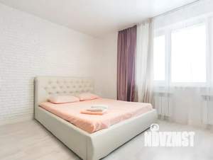 Студия квартира, посуточно, 32м2, 1/17 этаж