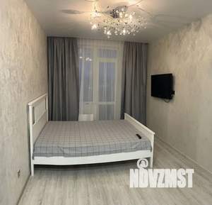 1-к квартира, посуточно, 30м2, 18/25 этаж
