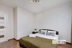 2-к квартира, посуточно, 42м2, 7/10 этаж