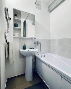 1-к квартира, на длительный срок, 48м2, 1/9 этаж