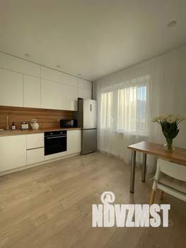 1-к квартира, посуточно, 39м2, 16/18 этаж