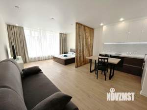 Студия квартира, посуточно, 43м2, 2/17 этаж