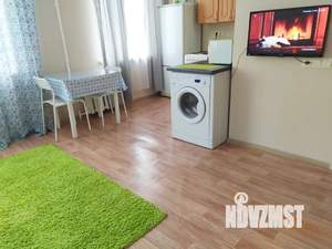 Студия квартира, посуточно, 32м2, 1/4 этаж