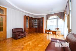 3-к квартира, на длительный срок, 145м2, 3/5 этаж