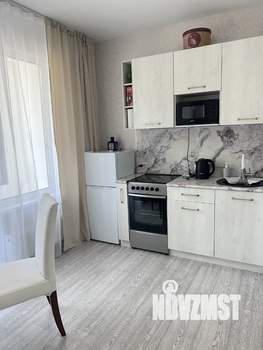 Студия квартира, посуточно, 33м2, 2/17 этаж